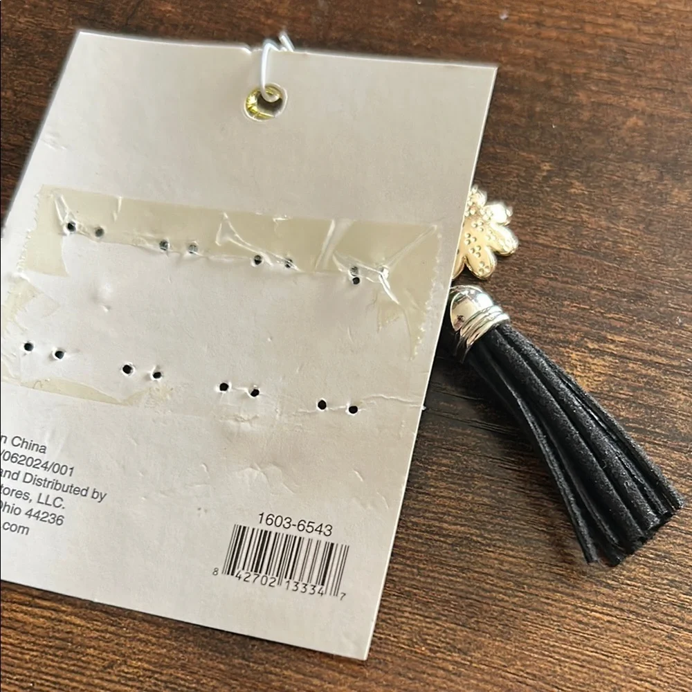 Gold and Black Charm‎ Keychain